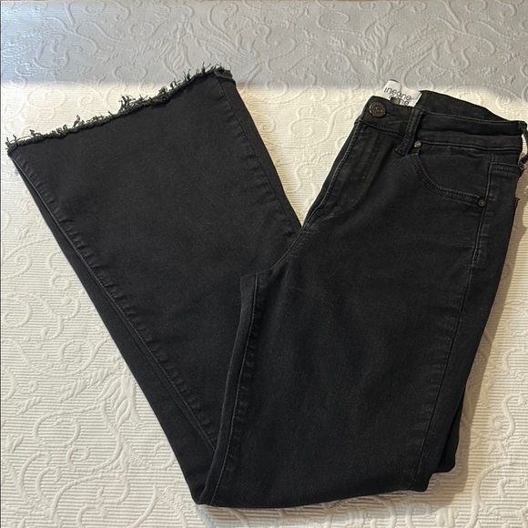 Black Flare Wide Leg Jeans with Smooth Texture. High rise. Flare. Raw hem. 5/26 - Picture 1 of 9